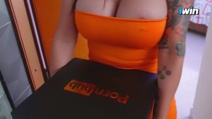 Pornhub me envio un regalo asi que aprovecho para masturbarme xxx 🎁🍆🍑 jeniferplay xxx porno